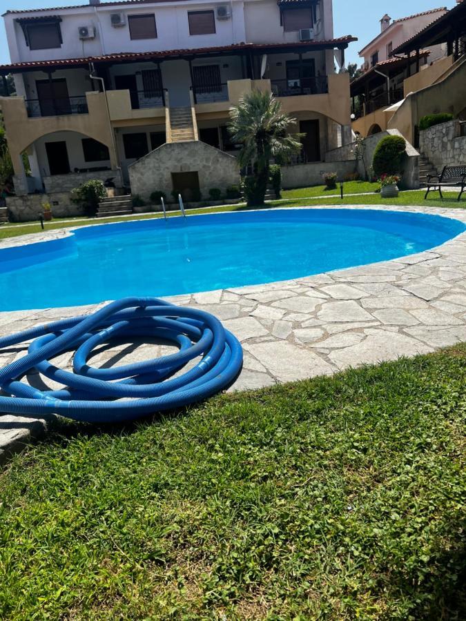 Peykoxori 1 Luxury Suites By Makhome Pefkochori Dış mekan fotoğraf